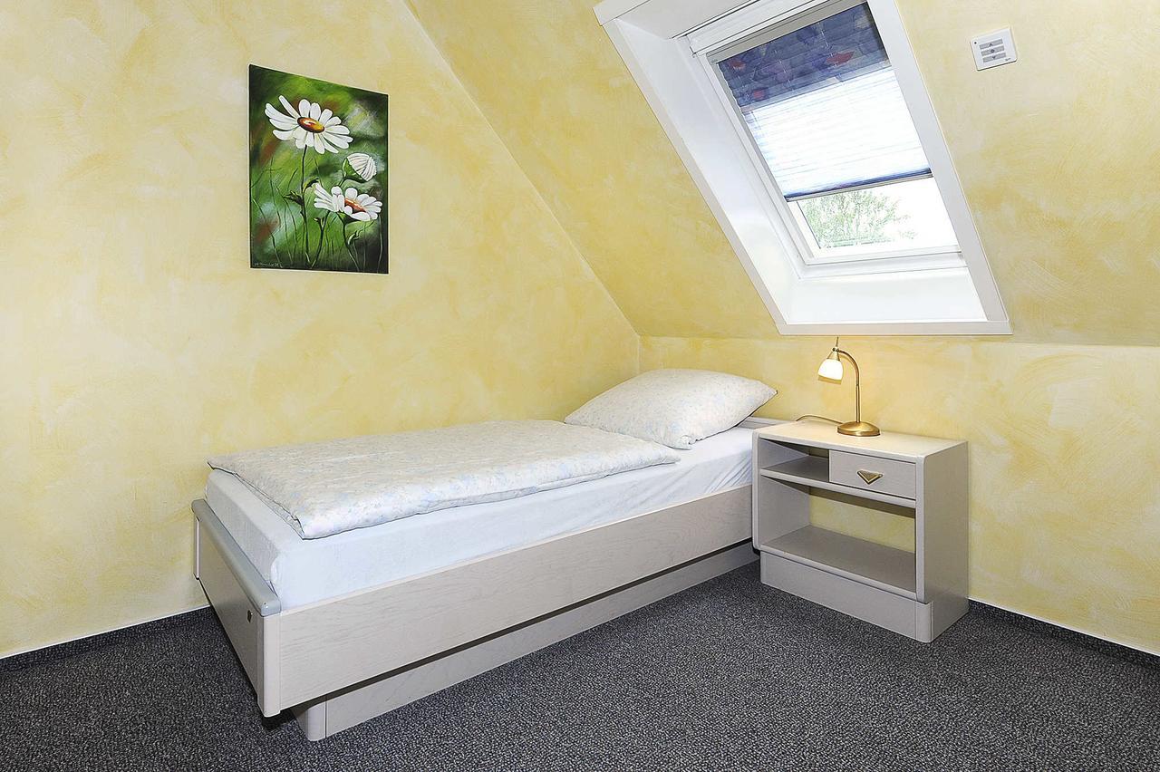 Ferienwohnungen Haus Sternenlicht Езенс Екстериор снимка