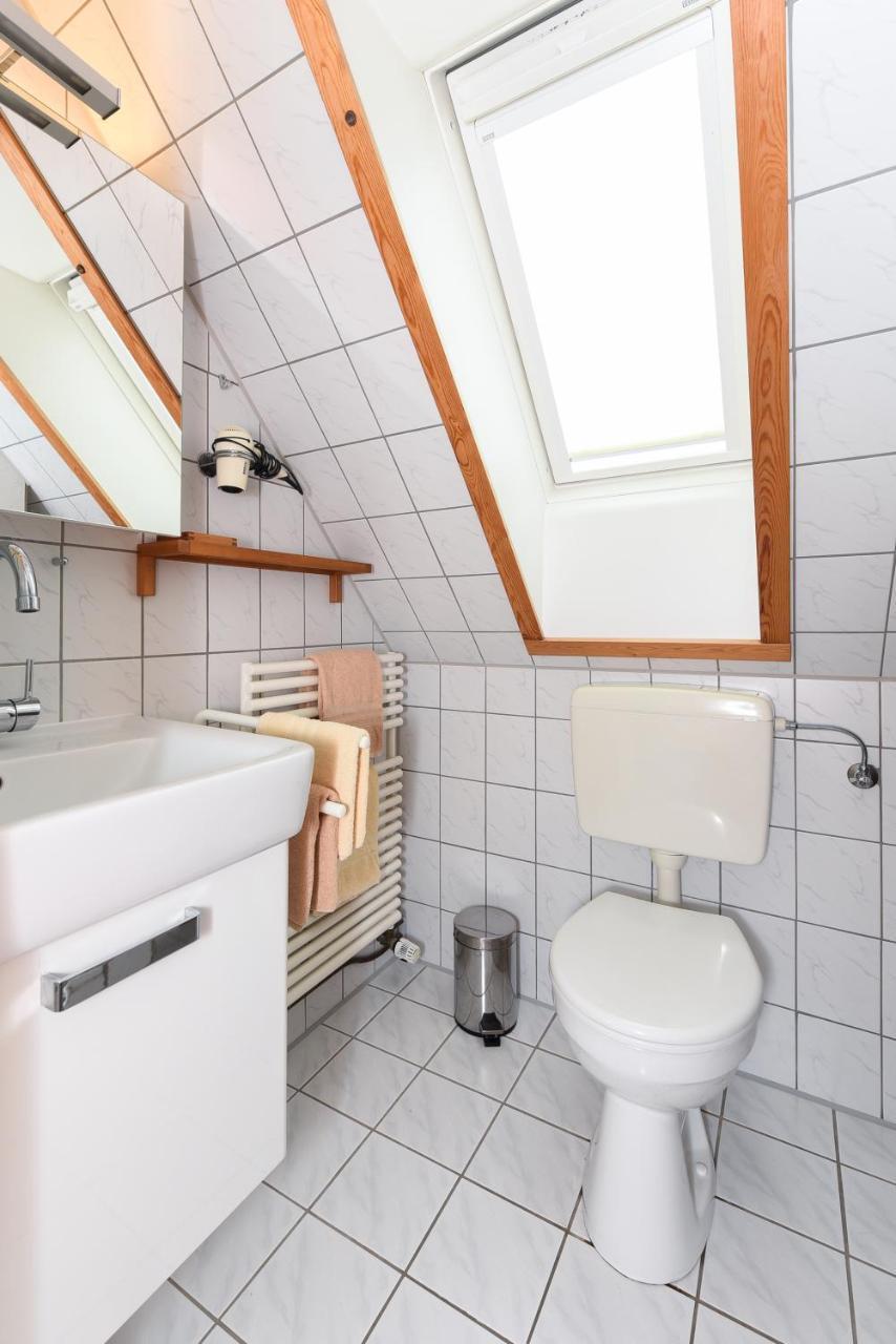 Ferienwohnungen Haus Sternenlicht Езенс Екстериор снимка